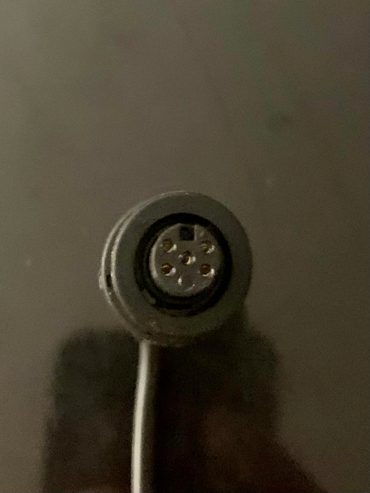 6 Pin connector (XR)